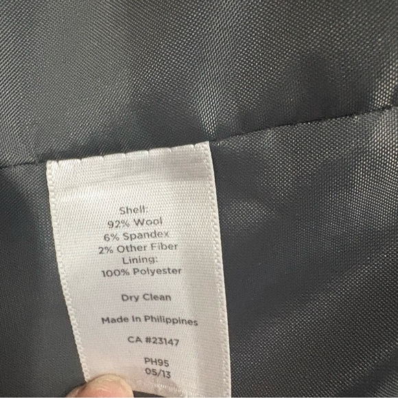 Talbots Wool Charcoal Gray Pinstripe Two Button Blazer Women 12P Classic - Picture 12 of 13